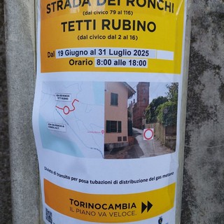 Cartelli annunciano un nuovo cantiere a Cavoretto