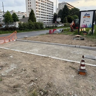 Lavori per un attraversamento pedonale in corso Grosseto