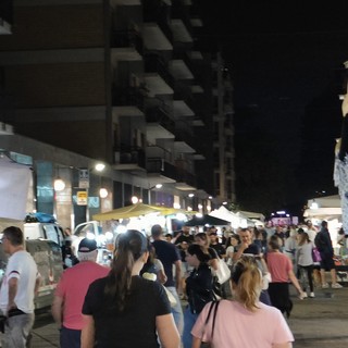 In piazza Guala torna la notte bianca