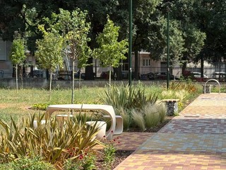 Un giardino che dialoga con le scuole Un giardino che dialoga con le scuole