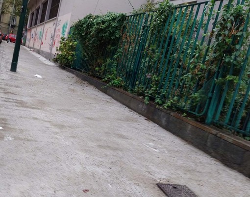 I nuovi marciapiedi di via Alimonda I nuovi marciapiedi di via Alimonda