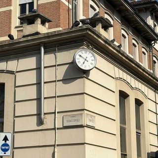 L'orologio di via Tripoli angolo corso Sebastopoli