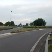 L’Anas taglia l’erba ad Osasco ma per ora solo nelle cuspidi