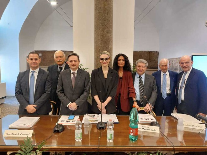 Amianto nelle scuole di Roma: bonifiche avviate, successo dell’Ona