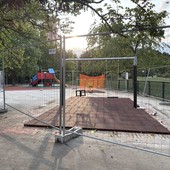 Il giardino delle Operaie perde fontana e pergola, in arrivo una nuova area giochi Il giardino delle Operaie perde fontana e pergola, in arrivo una nuova area giochi