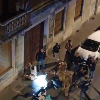 Ambulanti e residenti in protesta per Barriera di Milano: “Ora ridiamo colore al nostro quartiere”