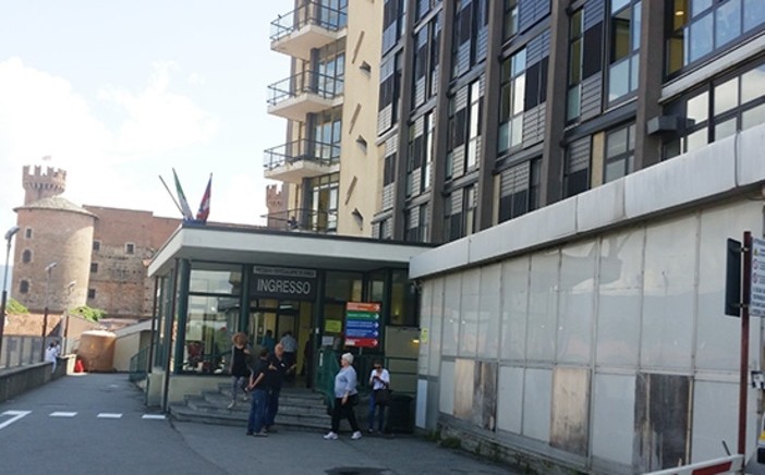 In stand by i lavori alla dialisi di Ivrea, infermieri contro la giunta Cirio: "Basti rinvii, chiarezza sulla situazione" In stand by i lavori alla dialisi di Ivrea, infermieri contro la giunta Cirio: "Basti rinvii, chiarezza sulla situazione"