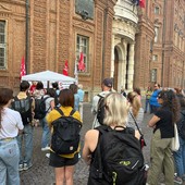 Il presidio dei lavoratori precari della cultura Il presidio dei lavoratori precari della cultura