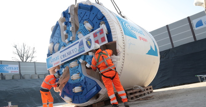 L’Idropolitana è in via Varano. Il cantiere procede a 15 metri al giorno e mancano più di 6 km alla fine L’Idropolitana è in via Varano. Il cantiere procede a 15 metri al giorno e mancano più di 6 km alla fine