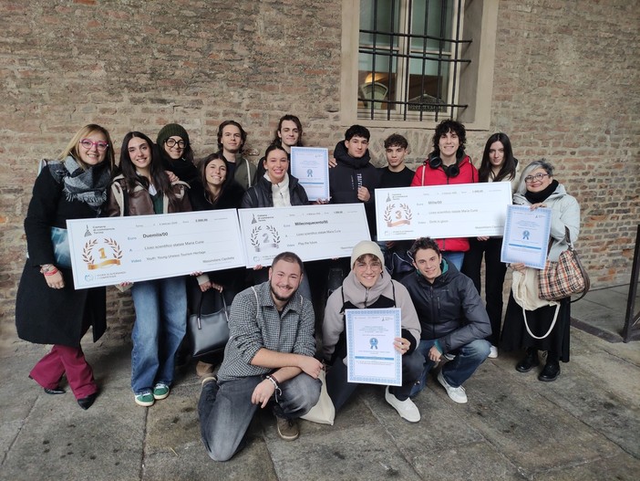 I ragazzi e gli insegnanti del Curie I ragazzi e gli insegnanti del Curie
