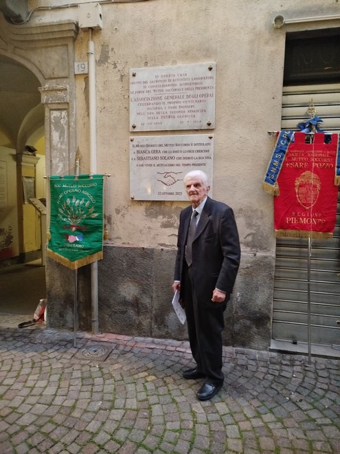 Addio al figlio della donna che nascose la bandiera nel fascismo: è morto Sacchetto, storico presidente Soms