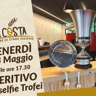 Cuneo Volley celebra la storica stagione: selfie con i trofei e brindisi al nuovo DaCosta Restaurant