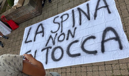 La protesta dei cittadini sulla Spina