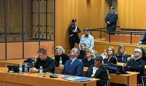Il verdetto è appena arrivato nell'aula 6 del Palazzo di Giustizia "Bruno Caccia" di Torino Il verdetto è appena arrivato nell'aula 6 del Palazzo di Giustizia "Bruno Caccia" di Torino