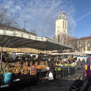 Il mercato di piazza Vittorio Veneto
