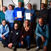 Il direttivo con la certificazione