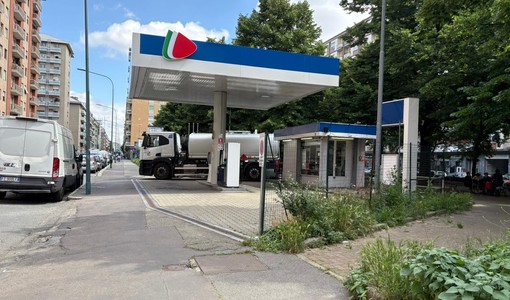 Il nuovo distributore sulla piazza Il nuovo distributore sulla piazza