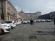 Protesta taxi parcheggiati in piazza Castello