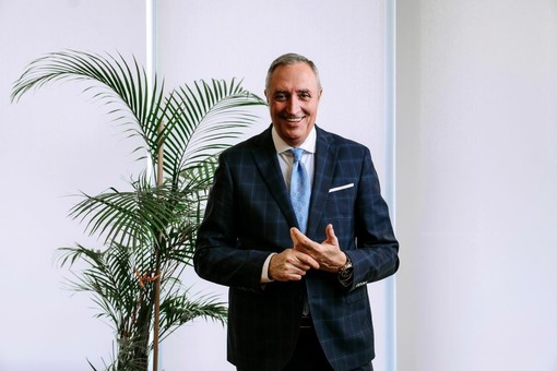 Presidente di Nova Coop Ernesto Dalle Rive. Presidente di Nova Coop Ernesto Dalle Rive.
