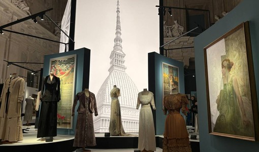 La mostra “Il corpo della città. Moda e arti Liberty e modernità 1884-1961” La mostra “Il corpo della città. Moda e arti Liberty e modernità 1884-1961”