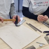 Scrittura, laser e 3D nei laboratori dedicati ai giovani del Pinerolese Scrittura, laser e 3D nei laboratori dedicati ai giovani del Pinerolese
