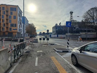 La pista ciclabile di via Giordano Bruno e via Bossoli La pista ciclabile di via Giordano Bruno e via Bossoli