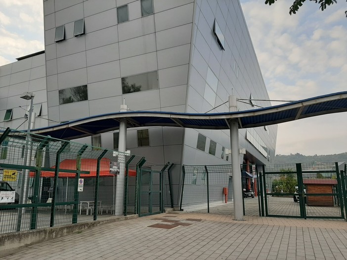 Dall’ultimatum al maxipiano di rientro: retromarcia sul Palaghiaccio