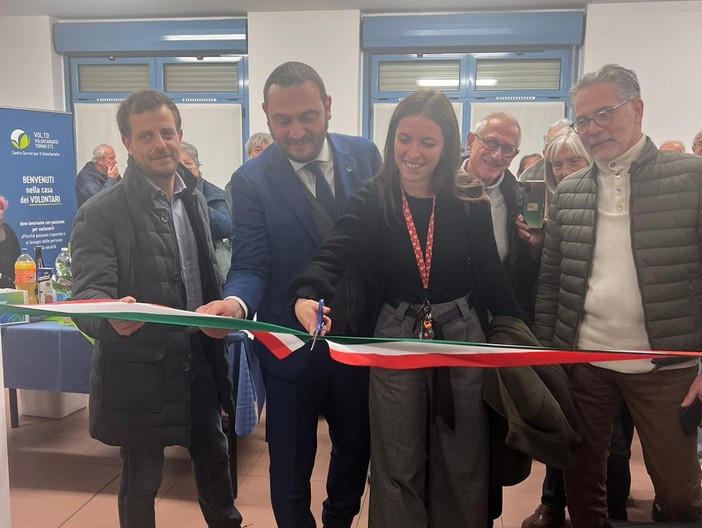 Il taglio del nastro