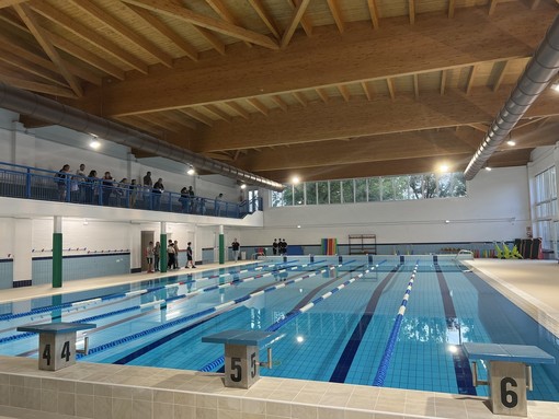 Una immagine della piscina Bendini di Collegno