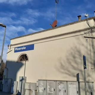 Disagi e lamentele per i bus al posto del treno Pinerolo-Lingotto