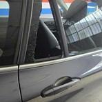 Raid alle auto in piazza Rebaudengo Raid alle auto in piazza Rebaudengo