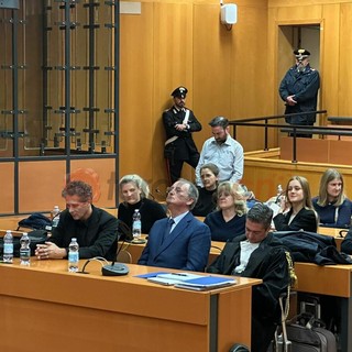Il verdetto è appena arrivato nell'aula 6 del Palazzo di Giustizia "Bruno Caccia" di Torino Il verdetto è appena arrivato nell'aula 6 del Palazzo di Giustizia "Bruno Caccia" di Torino