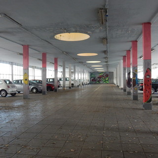 Per ora l'ex mercato funge da parcheggio