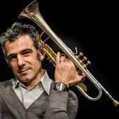 Seven Springs, continua il suo viaggio tra musica e libertà con Paolo Fresu e Rapahel Gualazzi