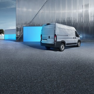 Peugeot e-Boxer: la soluzione large e full-electric per professionisti Peugeot e-Boxer: la soluzione large e full-electric per professionisti
