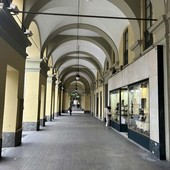Pulizia per i portici di corso Vittorio Emanuele II