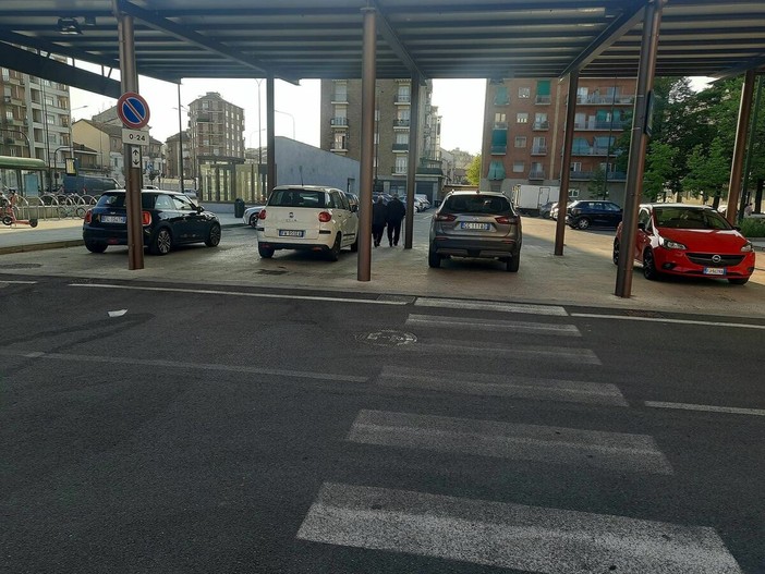 Parcheggio nell'area mercatale di corso Grosseto Parcheggio nell'area mercatale di corso Grosseto