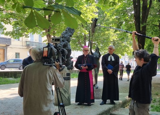 Cattolici e valdesi di Pinerolo domani si scambiano pane e vino in Eurovisione