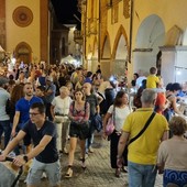La folla nel centro storico per l’ultima edizione dell’Artigianato