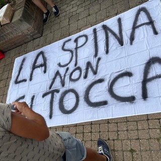 La protesta dei cittadini sulla Spina