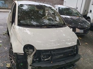 La Fiat 500 cannibalizzata La Fiat 500 cannibalizzata