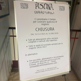 L'annuncio della chiusura della piscina