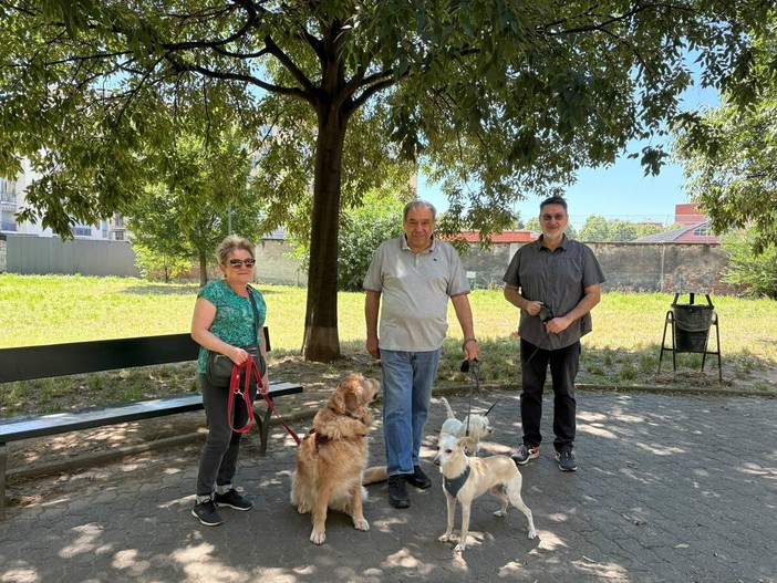 I residenti di via Tintoretto chiedono un'area cani I residenti di via Tintoretto chiedono un'area cani