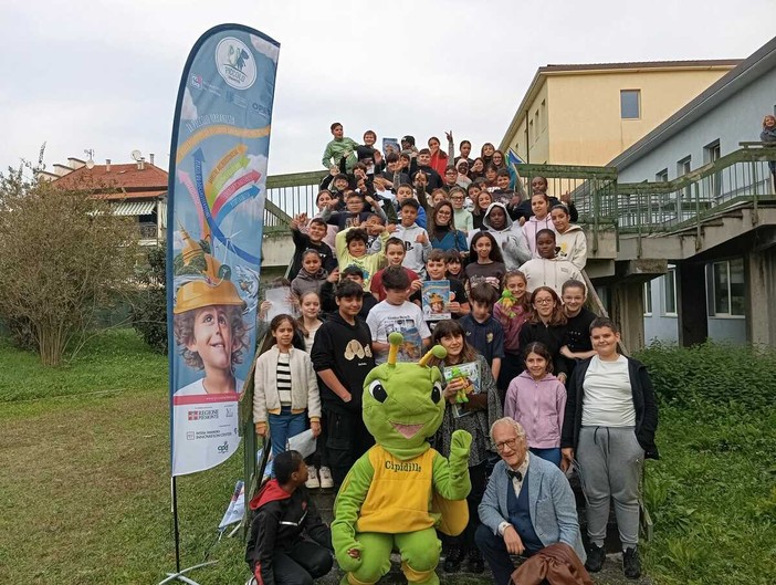 “Il Piccolo Urbanista 2.0: Connessi al presente, costruttori del futuro” “Il Piccolo Urbanista 2.0: Connessi al presente, costruttori del futuro”