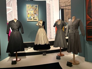La mostra “Il corpo della città. Moda e arti Liberty e modernità 1884-1961” La mostra “Il corpo della città. Moda e arti Liberty e modernità 1884-1961”