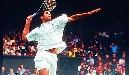 Una splendida immagine del grande Pete Sampras Una splendida immagine del grande Pete Sampras