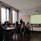 Chivasso, l’educazione stradale della Polizia Locale entra nelle scuole