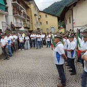 I primi centenari a far festa sono gli alpini di Perrero
