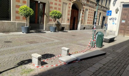 Le panchine di via Stampatori Le panchine di via Stampatori
