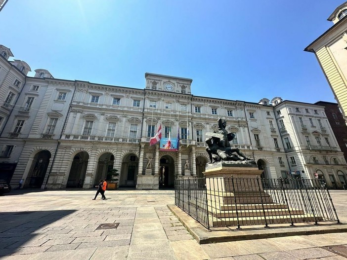 Il municipio di Torino Il municipio di Torino